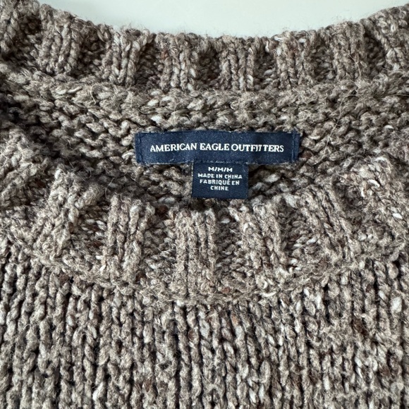 American Eagle outfitters size medium sweater.GUC - Picture 3 of 8